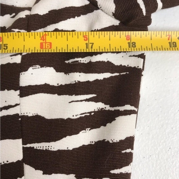NWT Anne Klein Cropped 3/4 Sleeve Zebra Print Brown Cream Faux Pockets Size 2 - Picture 6 of 16
